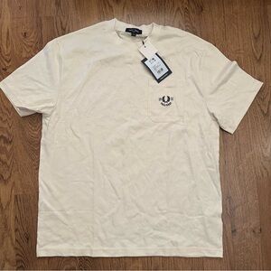 Fred Perry Beige Short Sleeve Shirt Size XL crewneck cotton logo NWT casual
